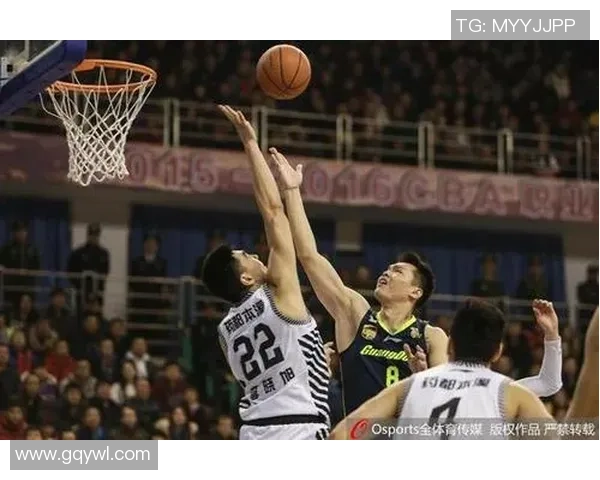 南京篮球队盯防策略分析及其在比赛中的成效与不足之处探讨